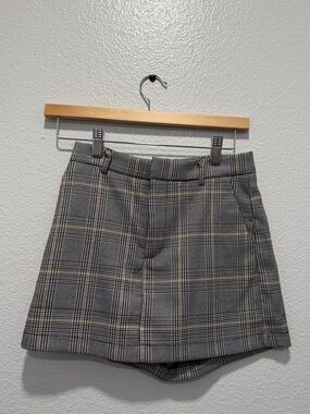 Plaid Mini Skirt (Pants on the Back)